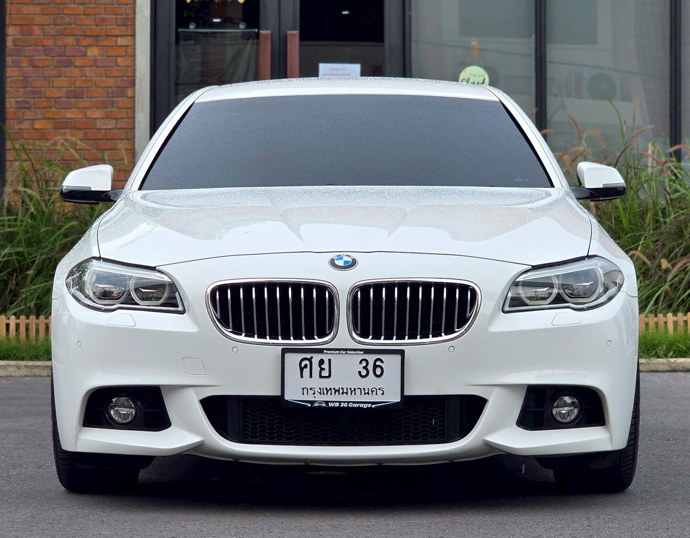 cover -BMW 528i 78k